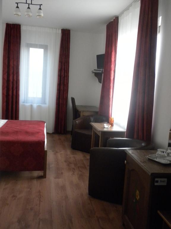 Pensiunea Cetatea Craiului Rîşnov Cameră foto